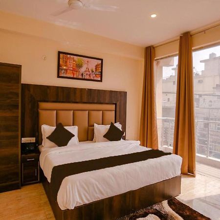 Hotel Swan Suite Near Delhi Airport ニューデリー エクステリア 写真