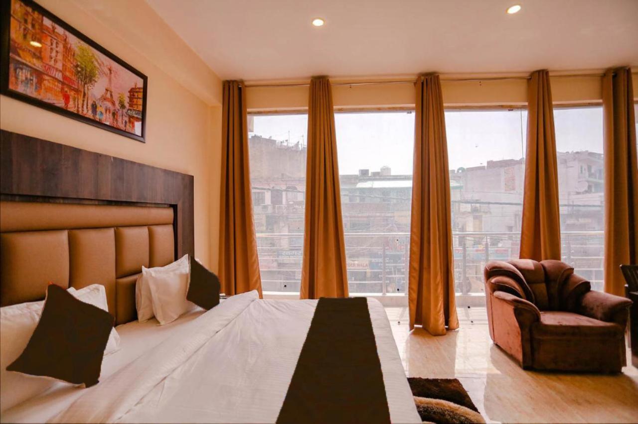 Hotel Swan Suite Near Delhi Airport ニューデリー エクステリア 写真