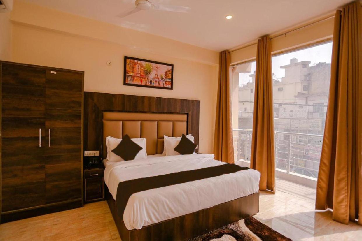 Hotel Swan Suite Near Delhi Airport ニューデリー エクステリア 写真