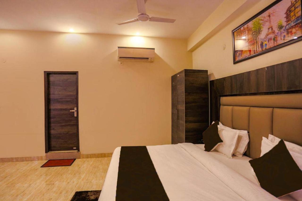 Hotel Swan Suite Near Delhi Airport ニューデリー エクステリア 写真