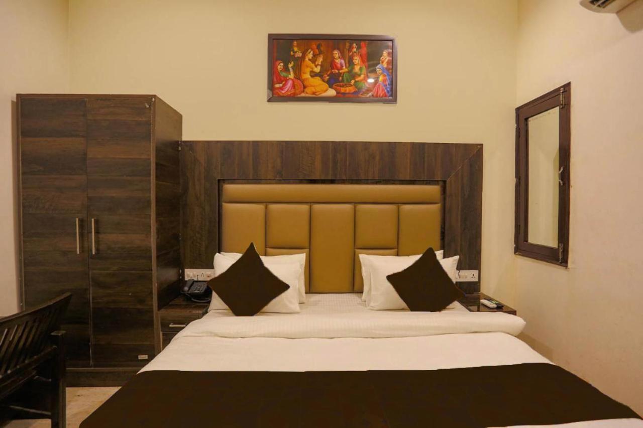 Hotel Swan Suite Near Delhi Airport ニューデリー エクステリア 写真