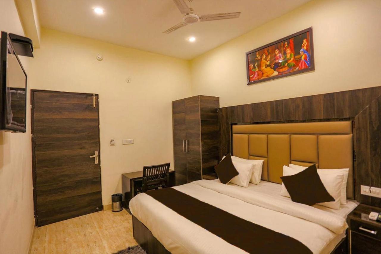 Hotel Swan Suite Near Delhi Airport ニューデリー エクステリア 写真