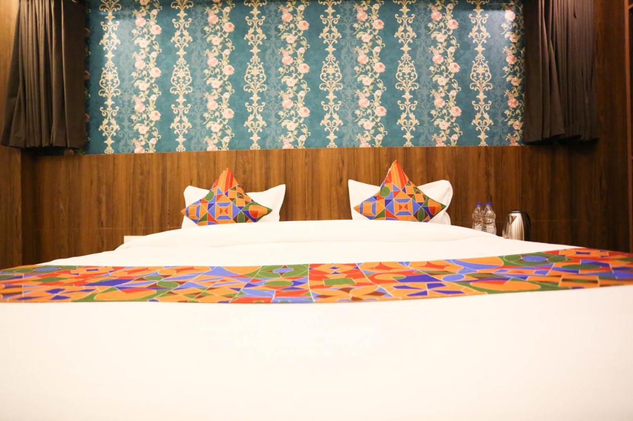 Hotel Swan Suite Near Delhi Airport ニューデリー エクステリア 写真